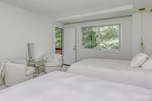 8 Beaver Hollow Ln, Airmont, NY 10952 - Photo 17