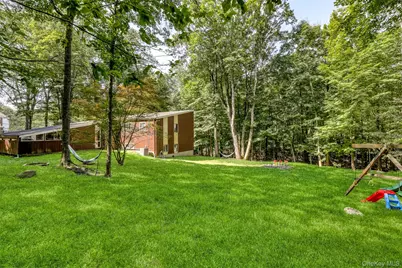 8 Beaver Hollow Lane, Airmont, NY 10952 - Photo 23