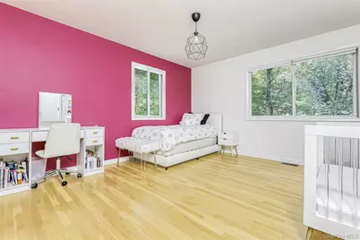 8 Beaver Hollow Lane, Airmont, NY 10952 - Photo 13