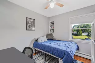 54 Peppermint Rd, Commack, NY 11725 - Photo 11