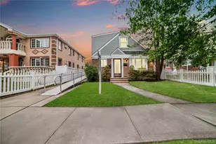 77-19 252nd St, Bellerose, NY 11426 - Photo 27