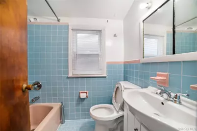 7719 252nd Street, Bellerose, NY 11426 - Photo 19