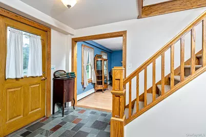 127 North Street, Manorville, NY 11949 - Photo 5