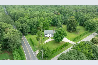 127 North Street, Manorville, NY 11949 - Photo 39