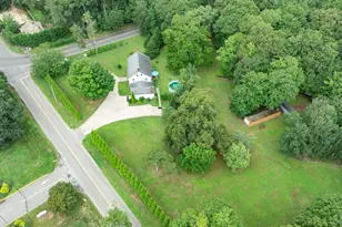 127 North St, Manorville, NY 11949 - Photo 43