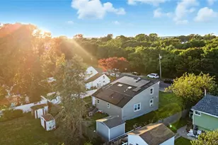 40 White St, Brentwood, NY 11717 - Photo 13