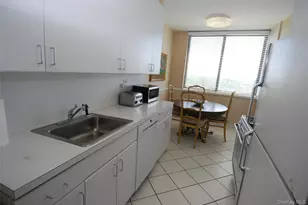 270-10 Grand Central Pkwy, Floral Park, NY 11005 - Photo 13