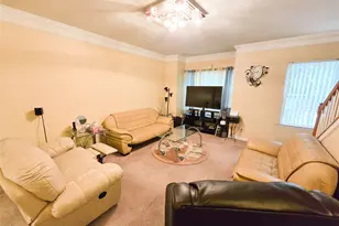 31 Stahlman Ln, Patchogue, NY 11772 - Photo 5