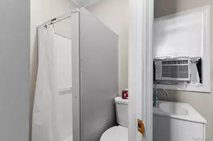 141 Blauvelt Rd, Monsey, NY 10952 - Photo 23