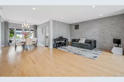 94 Forest Avenue, Massapequa, NY 11758 - Photo 11