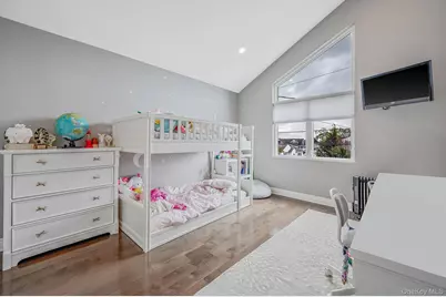 94 Forest Avenue, Massapequa, NY 11758 - Photo 31