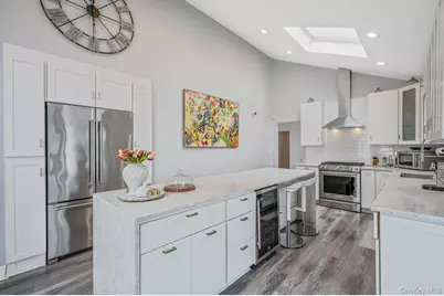 94 Forest Avenue, Massapequa, NY 11758 - Photo 21