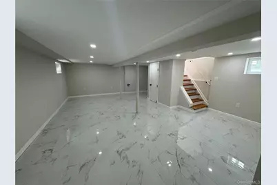 19445 Murdock Avenue, Saint Albans, NY 11412 - Photo 21