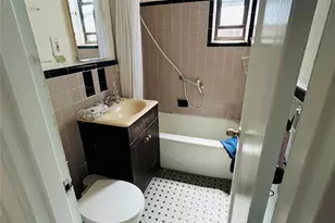 71-11 Yellowstone Blvd, Forest Hills, NY 11375 - Photo 9