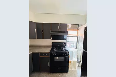 71-11 Yellowstone Boulevard #5K, Forest Hills, NY 11375 - Photo 5