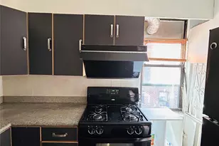 71-11 Yellowstone Blvd, Forest Hills, NY 11375 - Photo 5