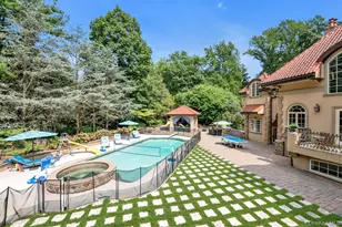 12 Sloanes Ct, Sands Point, NY 11050 - Photo 49