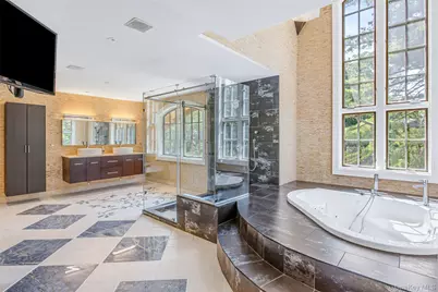 12 Sloanes Court, Sands Point, NY 11050 - Photo 37