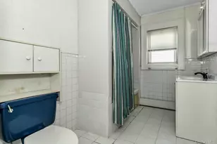 28 Lexington Ave, Freeport, NY 11520 - Photo 15