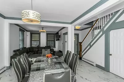 28 Lexington Avenue, Freeport, NY 11520 - Photo 5