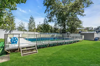 28 Lexington Avenue, Freeport, NY 11520 - Photo 17