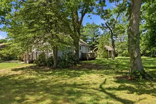 26 Garfield Ave, East Islip, NY 11730 - Photo 5