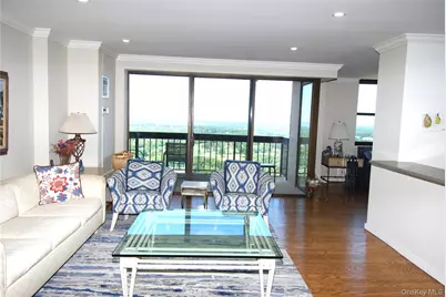 27010 Grand Central Parkway #33G, Floral Park, NY 11005 - Photo 5