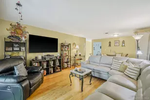 185 Newbrook, Bay Shore, NY 11706 - Photo 11