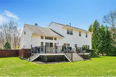 39 Hollow Lane, Westhampton, NY 11977 - Photo 3