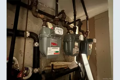 85-45 Britton Avenue, Elmhurst, NY 11373 - Photo 19