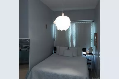 230 E New York Avenue, Valley Stream, NY 11580 - Photo 13