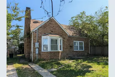 186 Westbury Boulevard, Hempstead, NY 11550 - Photo 19