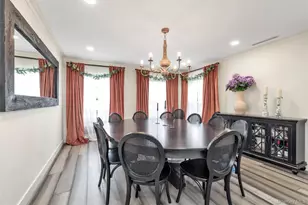 8 Family Ln, Levittown, NY 11756 - Photo 7