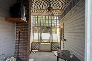 29 Dorchester St, Huntington Station, NY 11746 - Photo 21