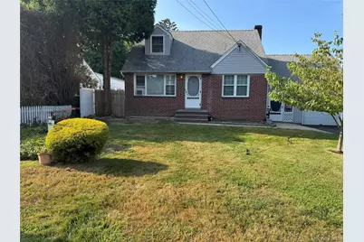 29 Dorchester Street, Huntington Station, NY 11746 - Photo 1