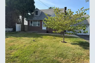 29 Dorchester Street, Huntington Station, NY 11746 - Photo 23