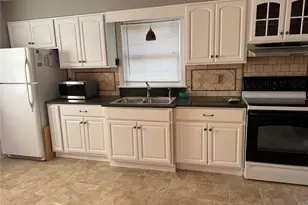 29 Dorchester St, Huntington Station, NY 11746 - Photo 11