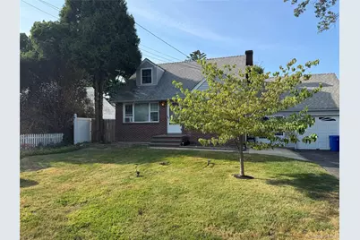29 Dorchester Street, Huntington Station, NY 11746 - Photo 3