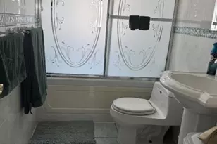 85-40 98th St, Woodhaven, NY 11421 - Photo 5