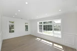 11 Edcris Ln, Huntington, NY 11743 - Photo 15