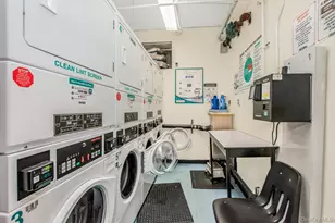 205 E 238th St, Bronx, NY 10470 - Photo 11