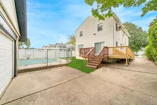 118 Linden St, Bellmore, NY 11710 - Photo 29