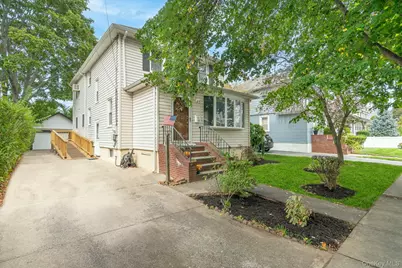 118 Linden Street, Bellmore, NY 11710 - Photo 3