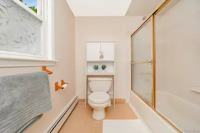 118 Linden Street, Bellmore, NY 11710 - Photo 25