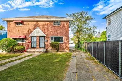 132-18 Farmers Boulevard, Saint Albans, NY 11434 - Photo 3