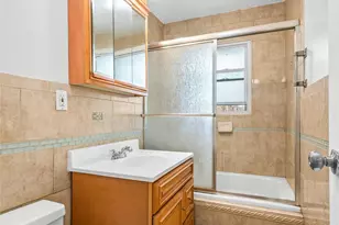 132-18 Farmers Blvd, Saint Albans, NY 11434 - Photo 15