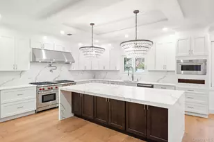 38 Birch Ln, Levittown, NY 11756 - Photo 7