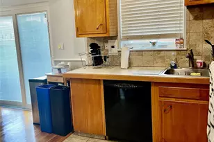 2525 Hone Ave, Bronx, NY 10469 - Photo 9