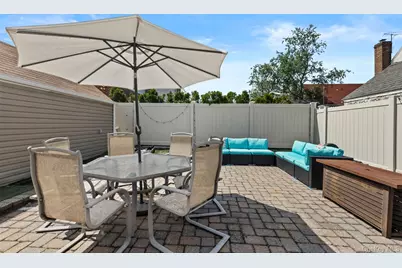 47 Alden Avenue, Valley Stream, NY 11580 - Photo 29