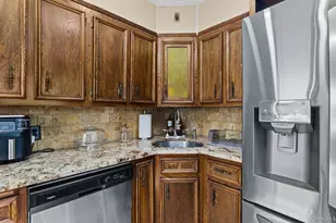 47 Alden Ave, Valley Stream, NY 11580 - Photo 9